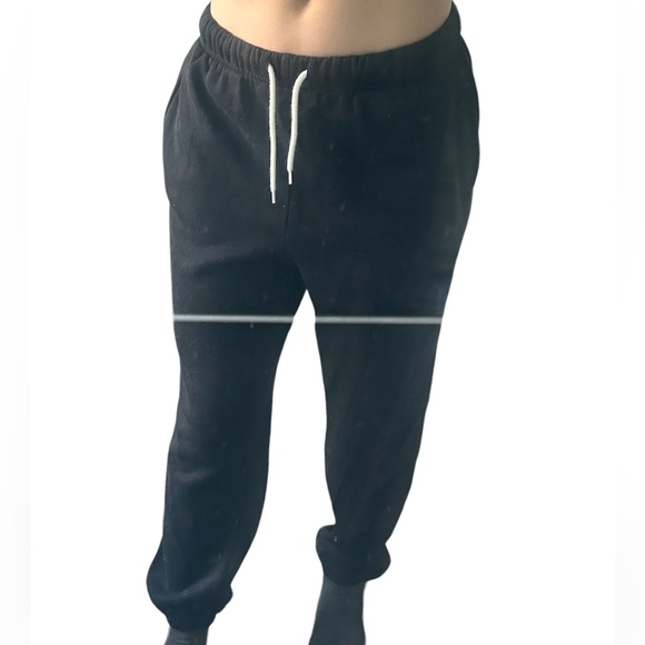 Old Navy Black Sweatpants - Picture 4 of 5